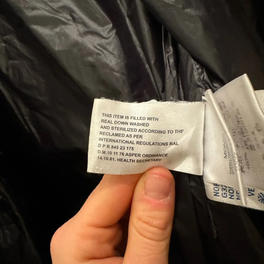 Moncler Dubbo Down Jacket - Picture 5 of 6